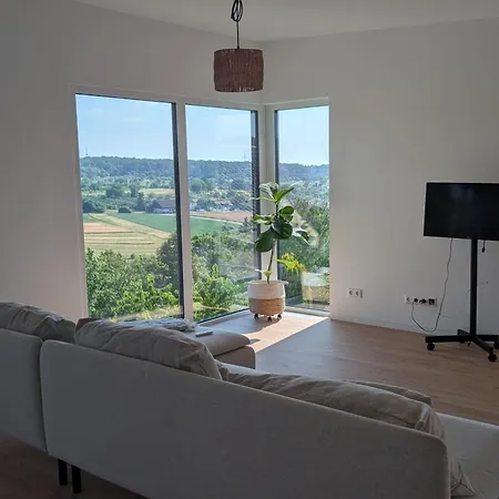 Apartmán Modernes Hiloa Mit Toller Aussicht Und Workation-moeglichkeiten Notzingen